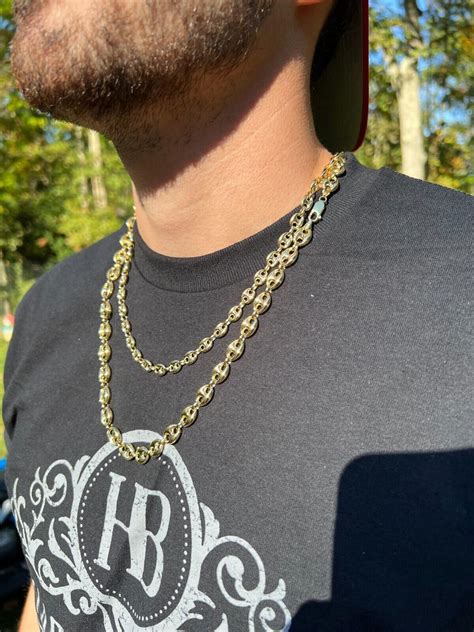 hollow puffed gucci chain